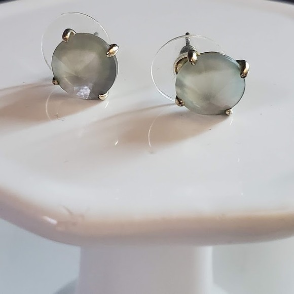 Kendra Scott Jewelry - Kendra Scott Gray Iridescent Round Stud Earrings Silver Tone Versatile Chic